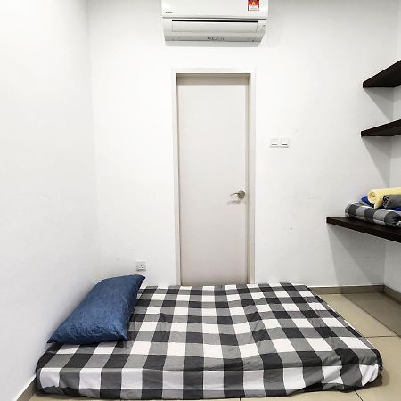 Lavender Suite # Shah Alam I-City Block B Homestay # 2R1B #Free Wifi & Parking ภายนอก รูปภาพ