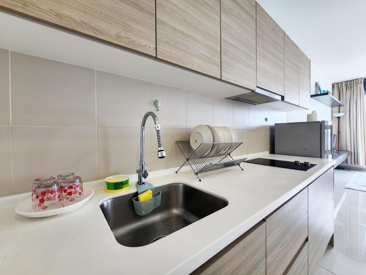 Lavender Suite # Shah Alam I-City Block B Homestay # 2R1B #Free Wifi & Parking ภายนอก รูปภาพ