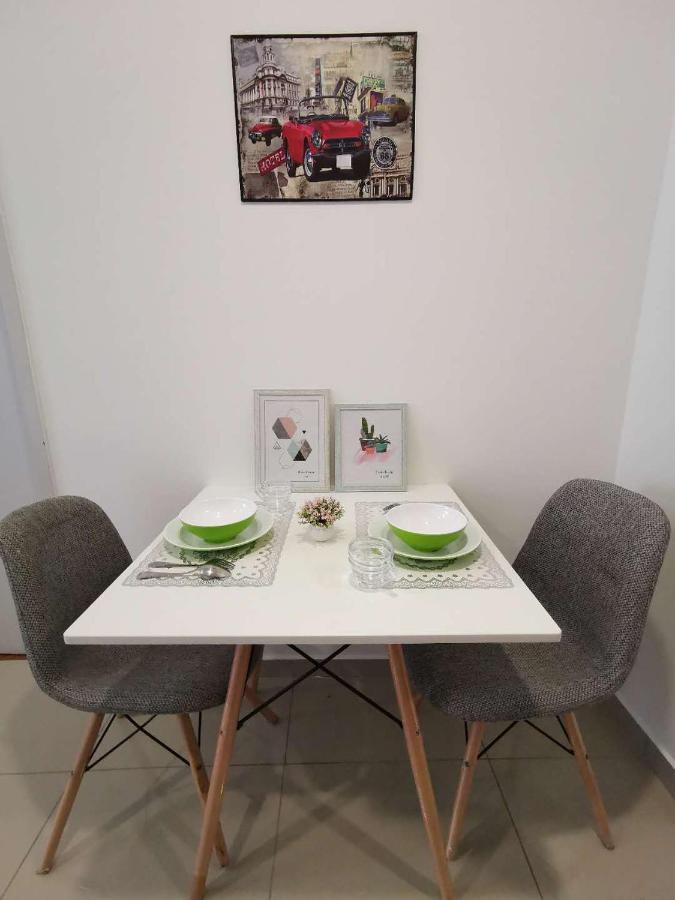 Lavender Suite # Shah Alam I-City Block B Homestay # 2R1B #Free Wifi & Parking ภายนอก รูปภาพ